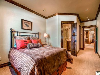 A Posh Ski Breckenridge Rental Home with Four Great Bedrooms